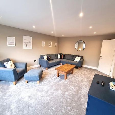 Brand New, Stunning Beachside House Seasalter Esterno foto