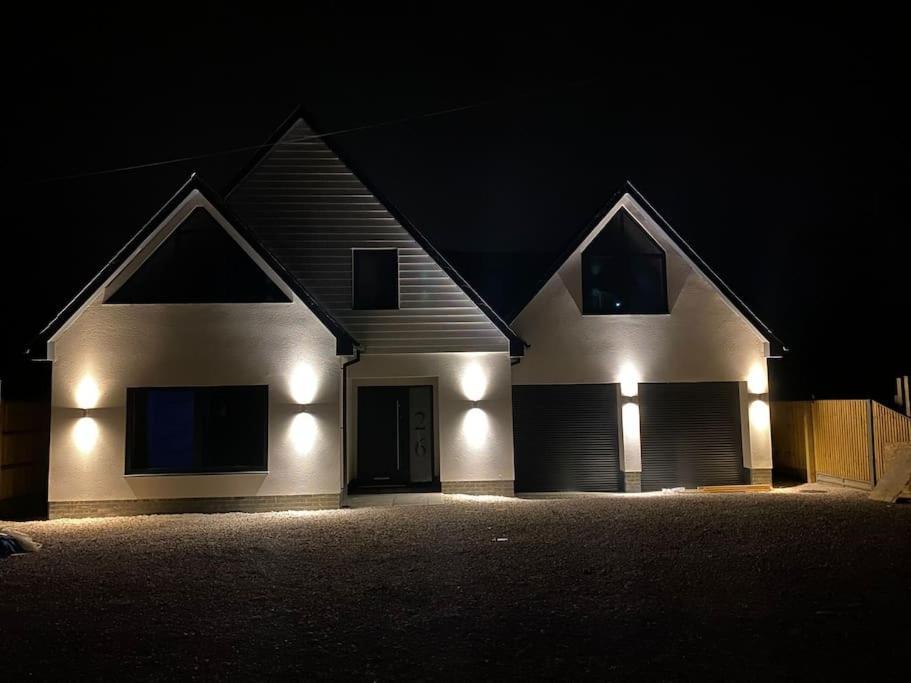 Brand New, Stunning Beachside House Seasalter Esterno foto