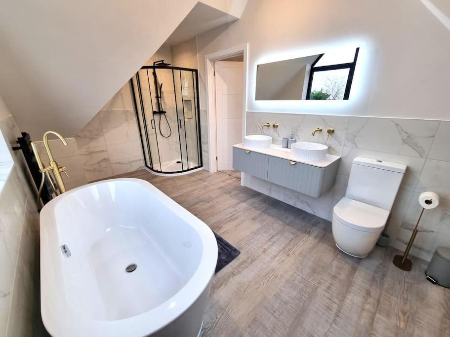 Brand New, Stunning Beachside House Seasalter Esterno foto
